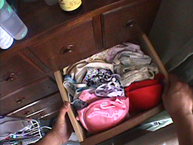 下着窃盗女性宅侵入撮 一人暮らしＯＬ編 3　サンプル画像03